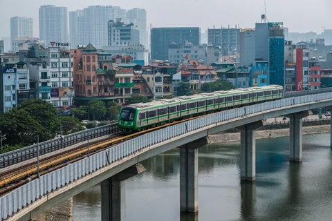 Chuyên gia Trung Quốc sang làm đường sắt ở Hà Nội tự cách ly 14 ngày - Ảnh 1. Chuyên gia Trung Quốc sang làm đường sắt ở Hà Nội tự cách ly 14 ngày - Ảnh 1.