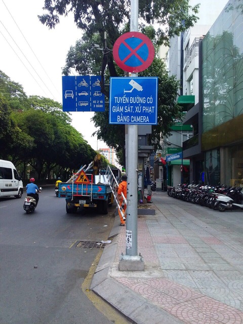 TP.HCM thêm 14 đường lắp camera phạt nguội vi phạm giao thông - Ảnh 1. TP.HCM thêm 14 đường lắp camera phạt nguội vi phạm giao thông - Ảnh 1.