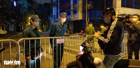 Bệnh viện khẳng định bệnh nhân COVID -19 không có mặt khai trương Uniqlo Hà Nội - Ảnh 1. Bệnh viện khẳng định bệnh nhân COVID -19 không có mặt khai trương Uniqlo Hà Nội - Ảnh 1.