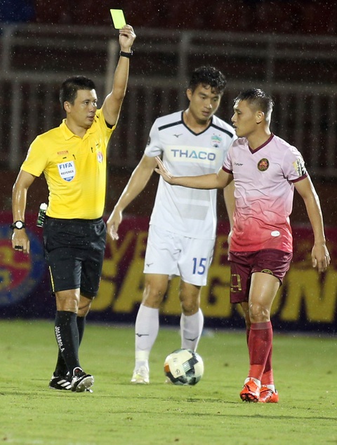 V-League 2020: Chỉ còn 2 trọng tài FIFA - Ảnh 1. V-League 2020: Chỉ còn 2 trọng tài FIFA - Ảnh 1.