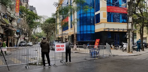 Bộ Y tế: Mọi việc vẫn trong tầm kiểm soát dù có ca COVID-19 mới - Ảnh 2. Bộ Y tế: Mọi việc vẫn trong tầm kiểm soát dù có ca COVID-19 mới - Ảnh 2.