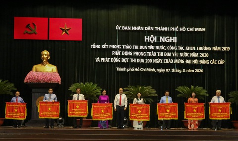 Bí thư Nguyễn Thiện Nhân: ‘Để học sinh đi học lại an toàn là nhiệm vụ, thách thức’ - Ảnh 2. Bí thư Nguyễn Thiện Nhân: ‘Để học sinh đi học lại an toàn là nhiệm vụ, thách thức’ - Ảnh 2.