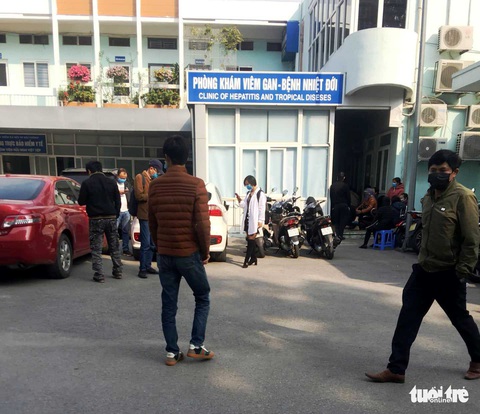 Cách ly tài xế và cha ruột nữ bệnh nhân COVID-19 - Ảnh 1. Cách ly tài xế và cha ruột nữ bệnh nhân COVID-19 - Ảnh 1.