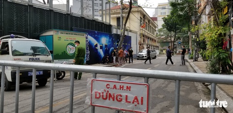Phố Trúc Bạch ngày đầu cách ly - Ảnh 10. Phố Trúc Bạch ngày đầu cách ly - Ảnh 10.