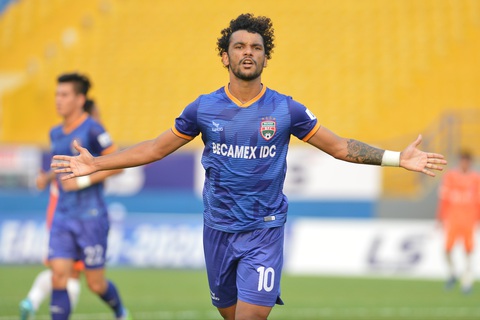 Bình Dương thắng sát nút Đà Nẵng ở trận mở màn V-League 2020 - Ảnh 1. Bình Dương thắng sát nút Đà Nẵng ở trận mở màn V-League 2020 - Ảnh 1.