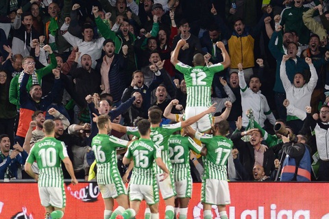 Sẩy chân trước Betis, Real Madrid mất cơ hội lấy lại ngôi đầu La Liga - Ảnh 1. Sẩy chân trước Betis, Real Madrid mất cơ hội lấy lại ngôi đầu La Liga - Ảnh 1.