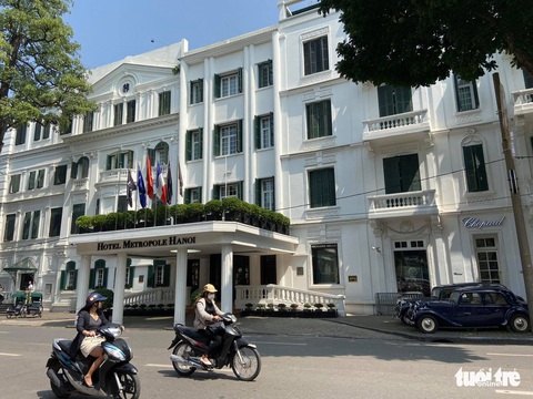 Hà Nội khử trùng 13 khách sạn đón khách đi cùng chuyến bay bệnh nhân 17 - Ảnh 1. Hà Nội khử trùng 13 khách sạn đón khách đi cùng chuyến bay bệnh nhân 17 - Ảnh 1.