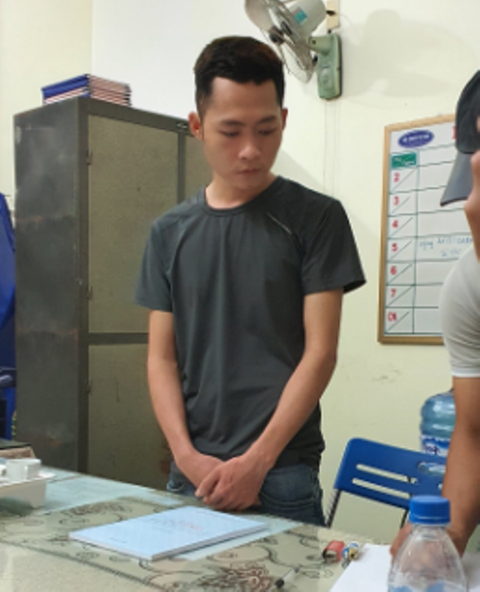 Cướp Ngân hàng Vietcombank tại Quảng Nam bị Công an Quảng Ngãi bắt giữ - Ảnh 3. Cướp Ngân hàng Vietcombank tại Quảng Nam bị Công an Quảng Ngãi bắt giữ - Ảnh 3.
