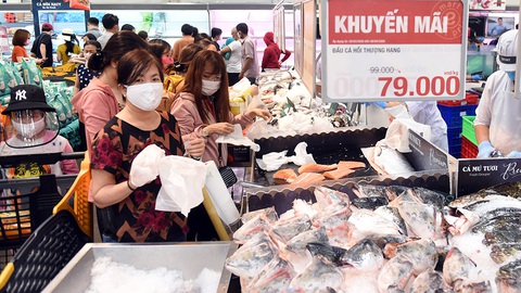 Hàng hóa dồi dào, siêu thị, ngân hàng vẫn mở cửa - Ảnh 1. Hàng hóa dồi dào, siêu thị, ngân hàng vẫn mở cửa - Ảnh 1.