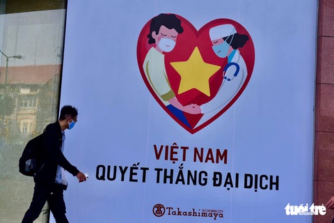Sài Gòn vắng lặng khác lạ trong ngày đầu cách ly toàn xã hội - Ảnh 1. Sài Gòn vắng lặng khác lạ trong ngày đầu cách ly toàn xã hội - Ảnh 1.