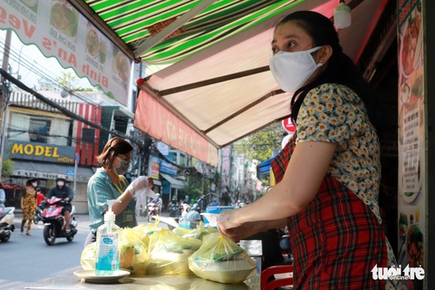 Nếu khó khăn cứ lấy 1 phần, nếu bạn ổn xin nhường cơm cho người khác - Ảnh 6. Nếu khó khăn cứ lấy 1 phần, nếu bạn ổn xin nhường cơm cho người khác - Ảnh 6.