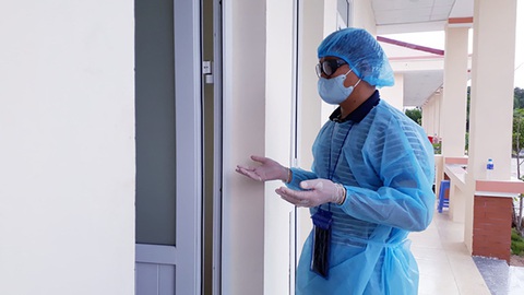 Góp sức chống dịch bằng cả tấm lòng - Ảnh 1. Góp sức chống dịch bằng cả tấm lòng - Ảnh 1.