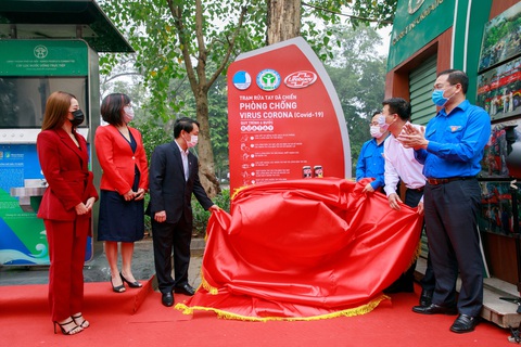 Unilever sát cánh cùng các y bác sỹ tuyến đầu - Ảnh 2. Unilever sát cánh cùng các y bác sỹ tuyến đầu - Ảnh 2.
