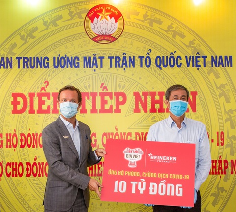 Heineken hỗ trợ nhóm yếu thế nhất chống chọi với đại dịch COVID-19 - Ảnh 2. Heineken hỗ trợ nhóm yếu thế nhất chống chọi với đại dịch COVID-19 - Ảnh 2.