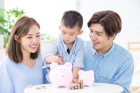 Chỉ dành dụm tiết kiệm, cuộc sống gia đình sẽ chưa đủ an tâm - Ảnh 1. Chỉ dành dụm tiết kiệm, cuộc sống gia đình sẽ chưa đủ an tâm - Ảnh 1.