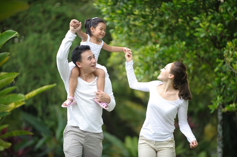 Chỉ dành dụm tiết kiệm, cuộc sống gia đình sẽ chưa đủ an tâm - Ảnh 3. Chỉ dành dụm tiết kiệm, cuộc sống gia đình sẽ chưa đủ an tâm - Ảnh 3.