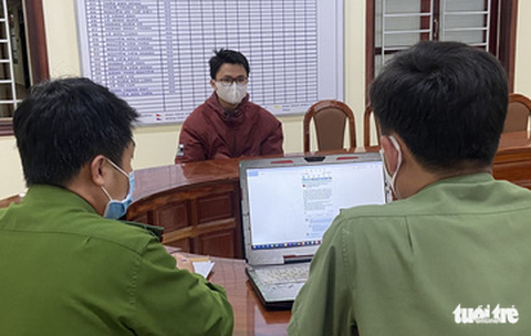 Đăng tin giả một ca tử vong do corona để trả thù bạn, thanh niên bị khởi tố - Ảnh 1. Đăng tin giả một ca tử vong do corona để trả thù bạn, thanh niên bị khởi tố - Ảnh 1.