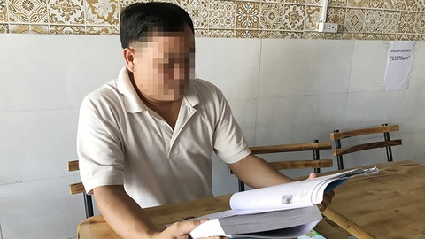 Kỳ án xài 10 năm xe mòn mà kính không mòn: lại đề nghị truy tố người ném bể kính - Ảnh 1.