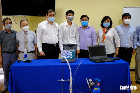 Đà Nẵng hỗ trợ ĐH Duy Tân chế tạo máy thở - Ảnh 2. Đà Nẵng hỗ trợ ĐH Duy Tân chế tạo máy thở - Ảnh 2.