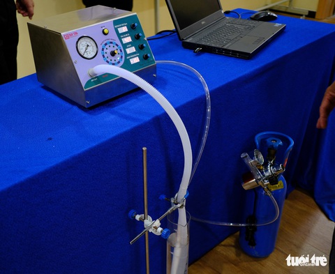 Đà Nẵng hỗ trợ ĐH Duy Tân chế tạo máy thở - Ảnh 3. Đà Nẵng hỗ trợ ĐH Duy Tân chế tạo máy thở - Ảnh 3.