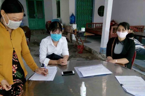 Kinh nghiệm đưa nhanh tiền hỗ trợ cho người nghèo - Ảnh 1. Kinh nghiệm đưa nhanh tiền hỗ trợ cho người nghèo - Ảnh 1.