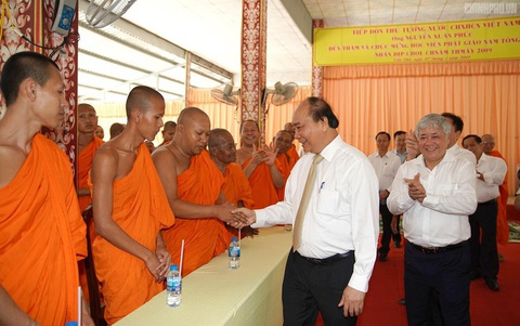 Thủ tướng gửi thư chúc mừng đồng bào Khmer nhân Tết Chôl Chnăm Thmây - Ảnh 1. Thủ tướng gửi thư chúc mừng đồng bào Khmer nhân Tết Chôl Chnăm Thmây - Ảnh 1.