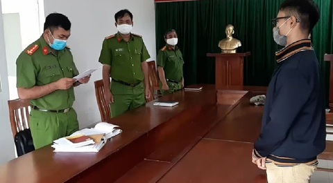 Sẽ xét xử thanh niên đánh bảo vệ khi bị nhắc đeo khẩu trang - Ảnh 1. Sẽ xét xử thanh niên đánh bảo vệ khi bị nhắc đeo khẩu trang - Ảnh 1.