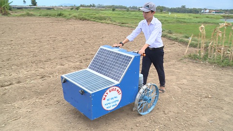 Máy gieo hạt của học sinh lớp 9 - Ảnh 1.