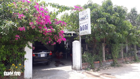 Yêu cầu xử nghiêm vụ xách mã tấu đuổi đánh tổ kiểm tra phòng chống dịch COVID-19 - Ảnh 1. Yêu cầu xử nghiêm vụ xách mã tấu đuổi đánh tổ kiểm tra phòng chống dịch COVID-19 - Ảnh 1.