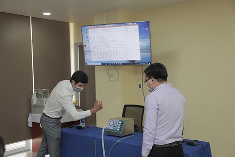 Máy thở của ĐH Duy Tân hứa hẹn giá thành không quá 20 triệu đồng - Ảnh 1. Máy thở của ĐH Duy Tân hứa hẹn giá thành không quá 20 triệu đồng - Ảnh 1.