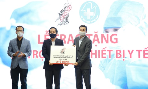Sting tài trợ 2 tỉ đồng mua trang thiết bị y tế, vật tư y tế phòng chống COVID-19 - Ảnh 1. Sting tài trợ 2 tỉ đồng mua trang thiết bị y tế, vật tư y tế phòng chống COVID-19 - Ảnh 1.