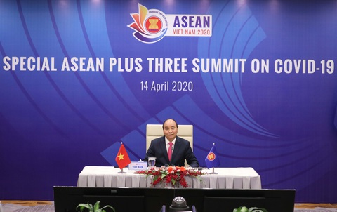 Lãnh đạo ASEAN+3 nhất trí đặt lợi ích người dân lên đầu trong dịch COVID-19 - Ảnh 1. Lãnh đạo ASEAN+3 nhất trí đặt lợi ích người dân lên đầu trong dịch COVID-19 - Ảnh 1.