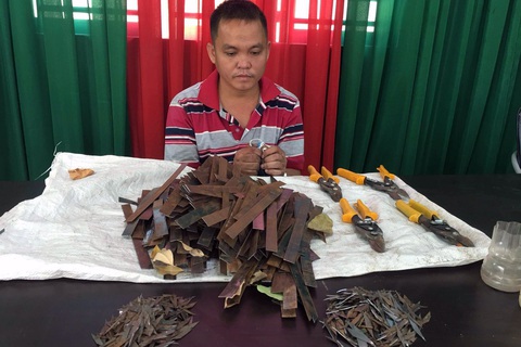 Khởi tố chủ tiệm sửa xe thủ đoạn, rải đinh ‘ách rô’ trên quốc lộ 51 - Ảnh 1. Khởi tố chủ tiệm sửa xe thủ đoạn, rải đinh ‘ách rô’ trên quốc lộ 51 - Ảnh 1.