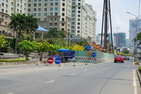 Đề nghị chủ đầu tư sửa nhanh rốn ngập đường Nguyễn Hữu Cảnh - Ảnh 1. Đề nghị chủ đầu tư sửa nhanh rốn ngập đường Nguyễn Hữu Cảnh - Ảnh 1.