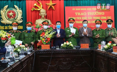 Bí thư tỉnh Thái Bình đề nghị mở rộng điều tra đại gia Đường Nhuệ cùng đồng bọn - Ảnh 1. Bí thư tỉnh Thái Bình đề nghị mở rộng điều tra đại gia Đường Nhuệ cùng đồng bọn - Ảnh 1.