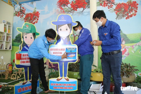 Người trẻ biến tấu máy rửa tay ngừa dịch - Ảnh 4. Người trẻ biến tấu máy rửa tay ngừa dịch - Ảnh 4.