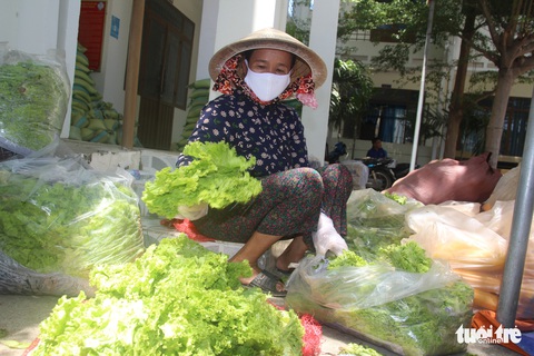 Hoàn thành 28 ngày, 20h tối nay 14-4, làng Chăm Văn Lâm 3 được gỡ bỏ cách ly y tế - Ảnh 5. Hoàn thành 28 ngày, 20h tối nay 14-4, làng Chăm Văn Lâm 3 được gỡ bỏ cách ly y tế - Ảnh 5.