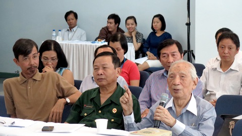 Nhà nghiên cứu trăm tuổi Nguyễn Đình Đầu thao thức khôn nguôi chủ quyền biển đảo - Ảnh 1. Nhà nghiên cứu trăm tuổi Nguyễn Đình Đầu thao thức khôn nguôi chủ quyền biển đảo - Ảnh 1.