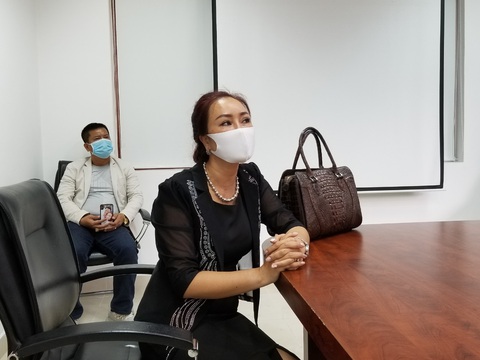 Khởi tố người đấm bảo vệ bệnh viện khi được đề nghị đo thân nhiệt - Ảnh 2. Khởi tố người đấm bảo vệ bệnh viện khi được đề nghị đo thân nhiệt - Ảnh 2.