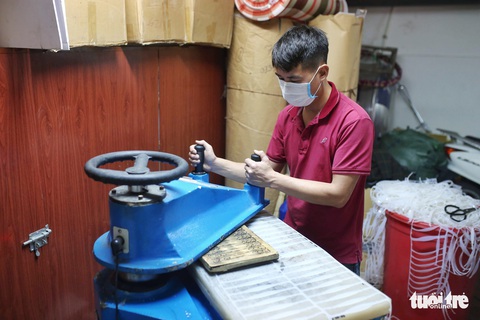 Chế tai giả tặng y bác sĩ tuyến đầu chống dịch COVID-19 - Ảnh 5. Chế tai giả tặng y bác sĩ tuyến đầu chống dịch COVID-19 - Ảnh 5.