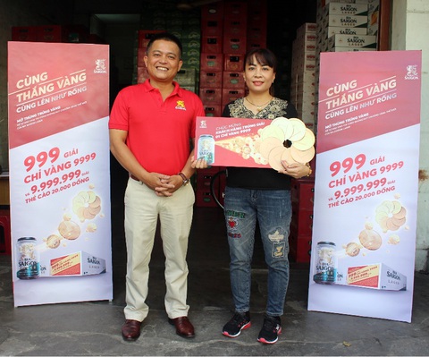 100 khách hàng đầu tiên nhận quà tặng vàng từ Bia Saigon - Ảnh 3. 100 khách hàng đầu tiên nhận quà tặng vàng từ Bia Saigon - Ảnh 3.