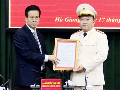 Giám đốc Công an Hà Giang làm phó chánh văn phòng Bộ Công an - Ảnh 2. Giám đốc Công an Hà Giang làm phó chánh văn phòng Bộ Công an - Ảnh 2.