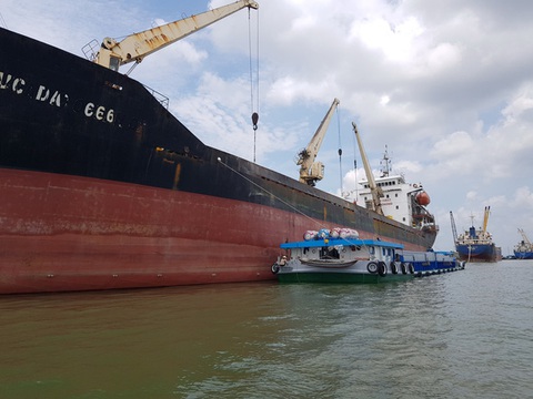 Kiến nghị Thủ tướng cho xuất khẩu các lô gạo đã đưa vào cảng trước ngày 24-3 - Ảnh 1. Kiến nghị Thủ tướng cho xuất khẩu các lô gạo đã đưa vào cảng trước ngày 24-3 - Ảnh 1.