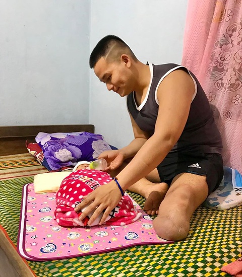 Biến bất hạnh đời mình thành động lực sẻ chia - Ảnh 3. Biến bất hạnh đời mình thành động lực sẻ chia - Ảnh 3.