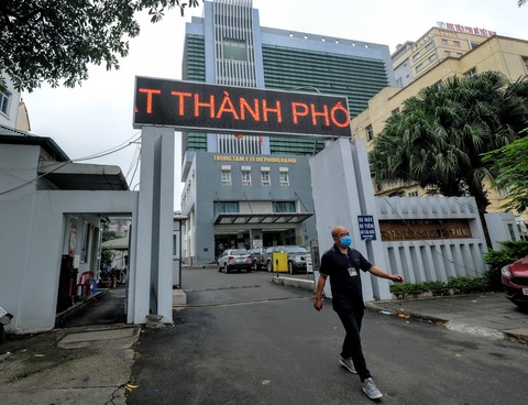 Vì sao Bộ Công an triệu tập một số cán bộ Trung tâm Kiểm soát bệnh tật Hà Nội? - Ảnh 1. Vì sao Bộ Công an triệu tập một số cán bộ Trung tâm Kiểm soát bệnh tật Hà Nội? - Ảnh 1.