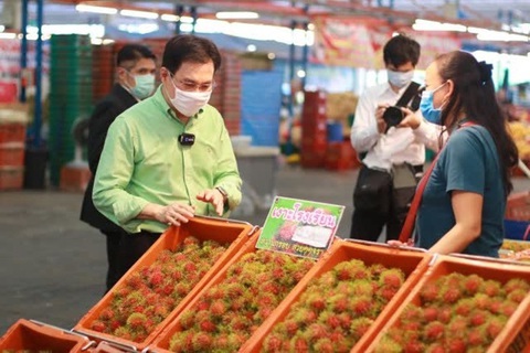 Thái Lan nhanh chóng mở tạp hóa lưu động bán tận nhà dân - Ảnh 1. Thái Lan nhanh chóng mở tạp hóa lưu động bán tận nhà dân - Ảnh 1.