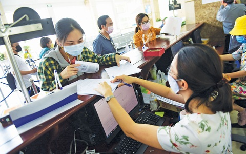 Bộ Tài chính vẫn giữ mức giảm trừ gia cảnh 11 triệu đồng: Đừng đẩy khó cho dân - Ảnh 1. Bộ Tài chính vẫn giữ mức giảm trừ gia cảnh 11 triệu đồng: Đừng đẩy khó cho dân - Ảnh 1.