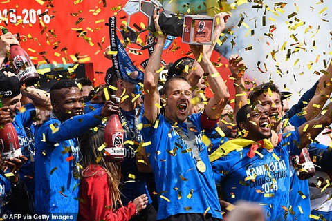 Bỉ chấm dứt mùa giải và trao chức vô địch cho đội đầu bảng Club Brugge - Ảnh 1. Bỉ chấm dứt mùa giải và trao chức vô địch cho đội đầu bảng Club Brugge - Ảnh 1.