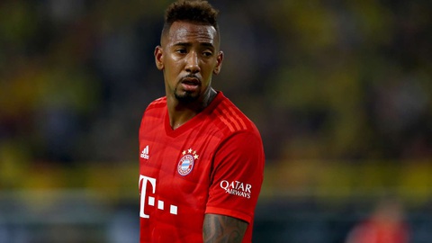 Đi thăm con đang bệnh, Jerome Boateng vừa gặp tai nạn, vừa bị Bayern phạt - Ảnh 1. Đi thăm con đang bệnh, Jerome Boateng vừa gặp tai nạn, vừa bị Bayern phạt - Ảnh 1.