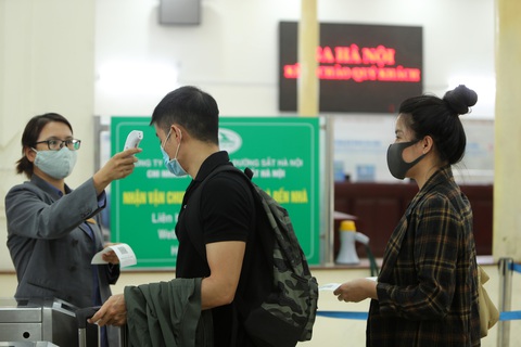 Đề xuất chạy tàu Hà Nội - TP.HCM như bình thường từ 30-4 - Ảnh 1. Đề xuất chạy tàu Hà Nội - TP.HCM như bình thường từ 30-4 - Ảnh 1.
